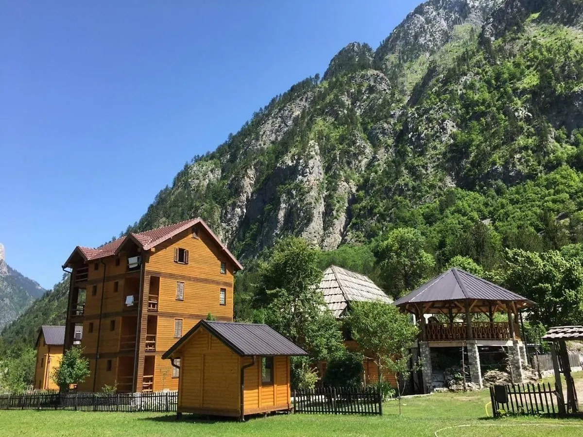 Rezidenca: Quku I Valbones Hotel Albania